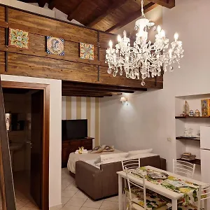 https://la-casa-di-sarah.sicilyhotelsitaly.net